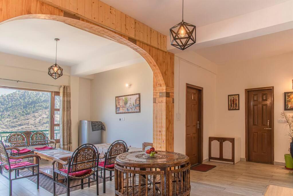 Fairview Wayside Villa Kasauli Bagian luar foto