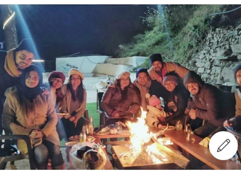 Fairview Wayside Villa Kasauli Bagian luar foto