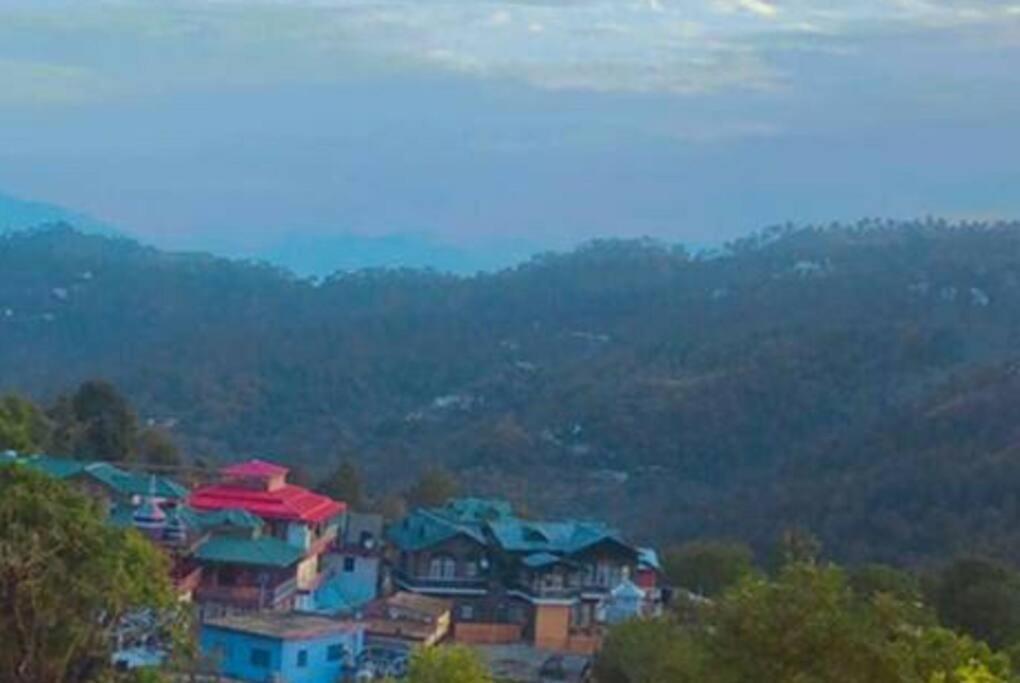 Fairview Wayside Villa Kasauli Bagian luar foto