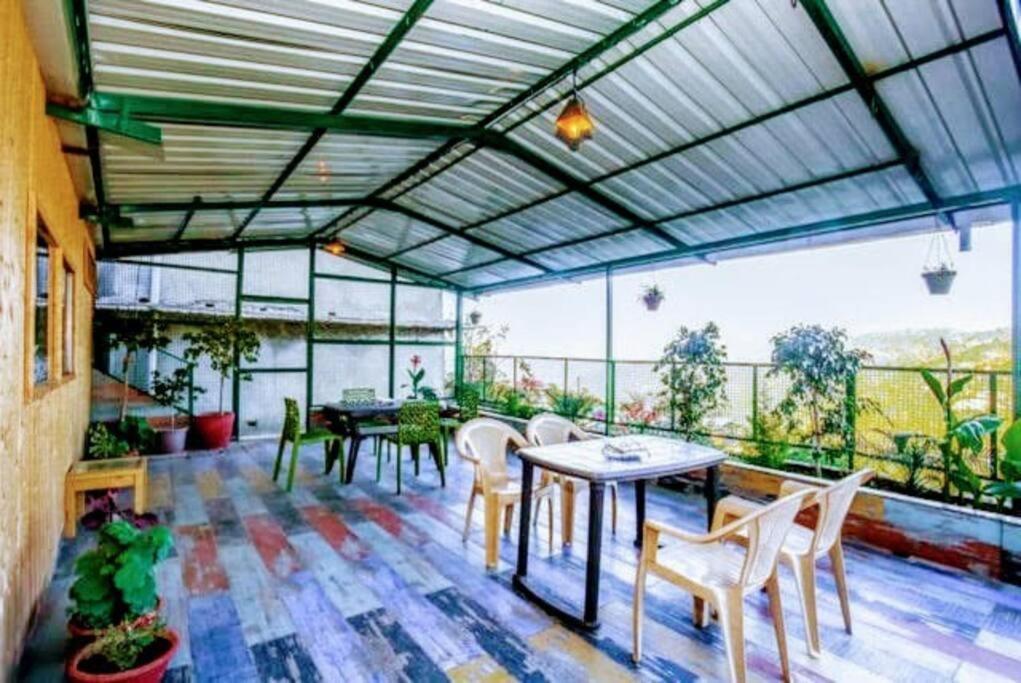 Fairview Wayside Villa Kasauli Bagian luar foto